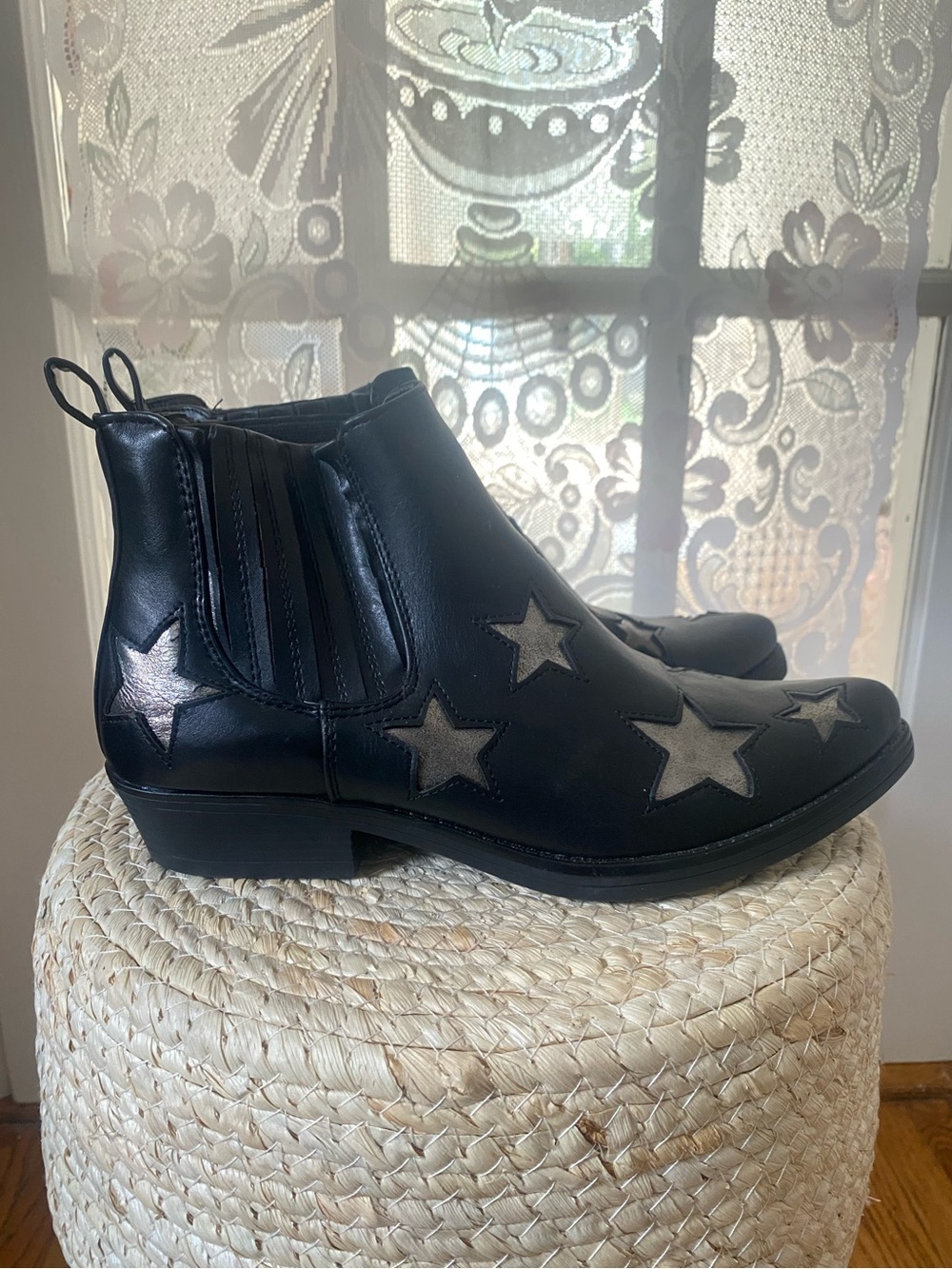 Seven7 Star Patterned Chelsea booties ⭐️